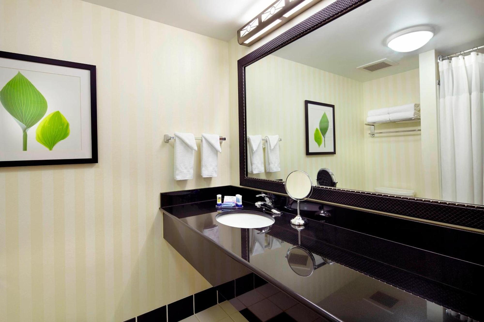 Fairfield Inn & Suites Pittsburgh Neville Island Robinson Township  Ngoại thất bức ảnh